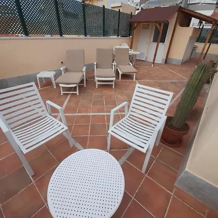 Cristianos Luxury Sea View شقة *