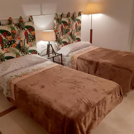 Cristianos Luxury Sea View شقة